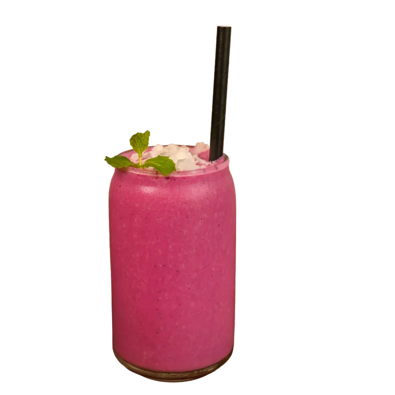 Smoothie glass at WINTER CAFE restaurant in Ungasan, Bali